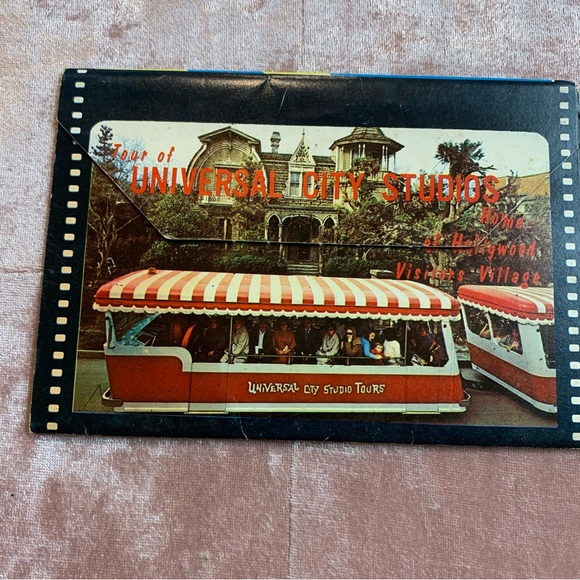 Vintage Universal Studios Postcard Picture Size Tourist Souvenir - Picture 2 of 4